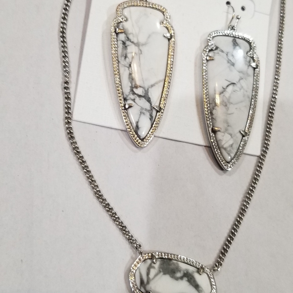 Rare White Howlite Dylan Necklace Skylar Earrings Beautiful Marbling - Picture 8 of 8